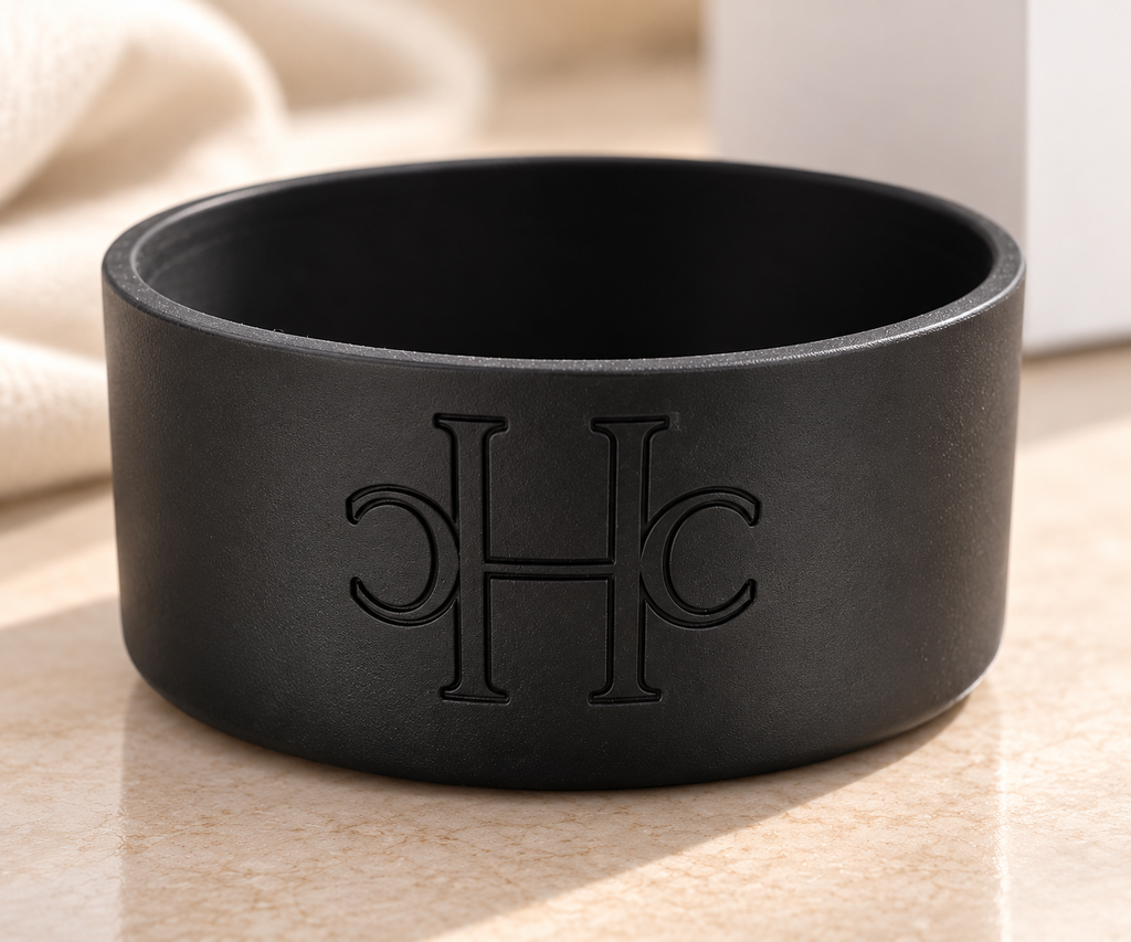 Protection silicone noire HEVAE avec monogramme
